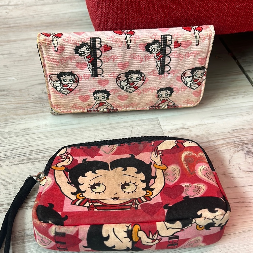betty wallet lot